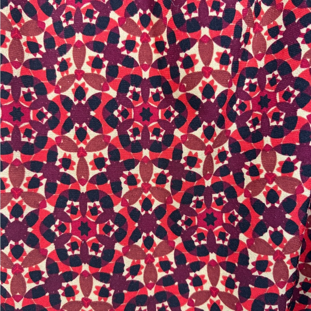 GNW Red and Black Geometric Long Sleeve Tied Wrap Dress - Picture 4 of 5